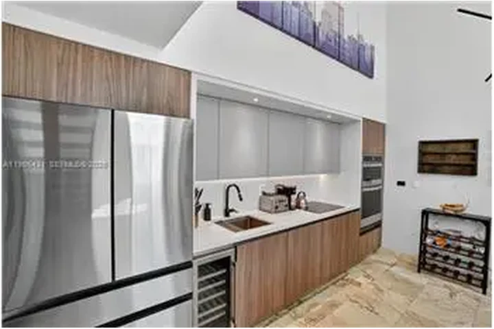 $4800 : Rental property with 2 bedro image 1