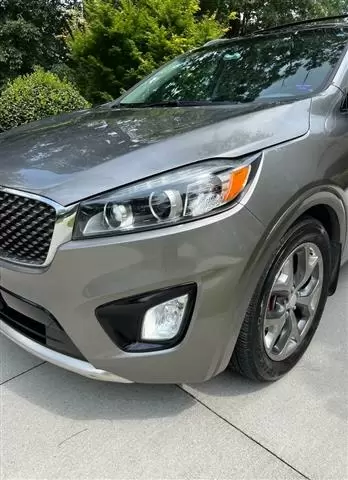 $7000 : 2016 Kia Sorento SX image 1