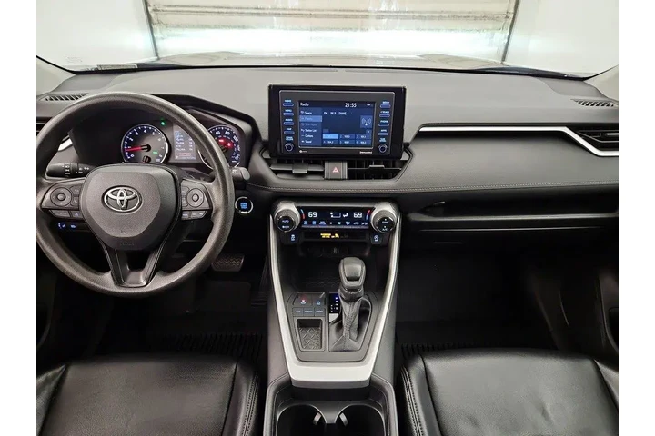 $26998 : Toyota RAV4 2021 XLE 4dr SUV image 9