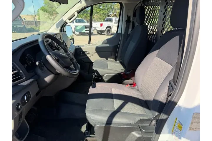 $34000 : Ford Transit 2024 250 3dr SW image 10