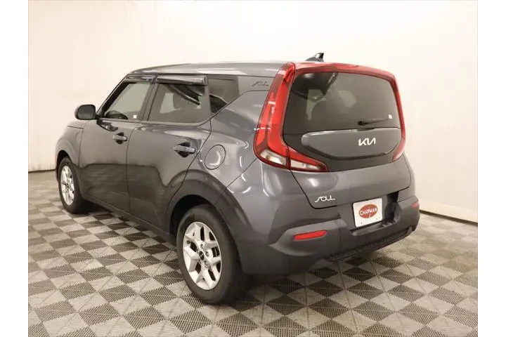 $15807 : Kia Soul 2022 LX 4dr Crossov image 3