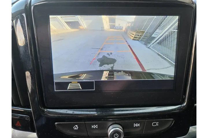 Chevrolet Traverse 2021 4x4 image 10