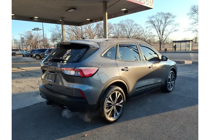 $26817 : Ford Escape 2022 AWD SEL 4dr image 3