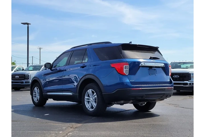 $27995 : Ford Explorer 2023 AWD XLT 4 image 6