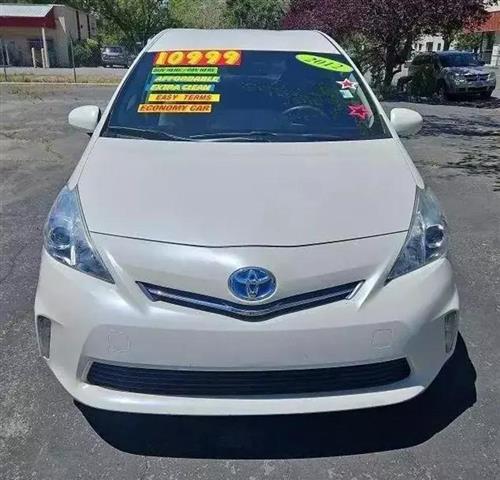 $10999 : 2012 TOYOTA PRIUS V image 3