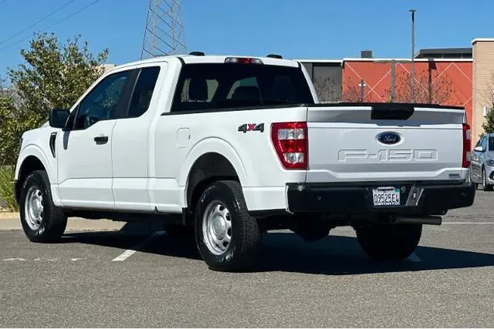 $35811 : Ford F-150 2023 4x4 XL 4dr S image 8