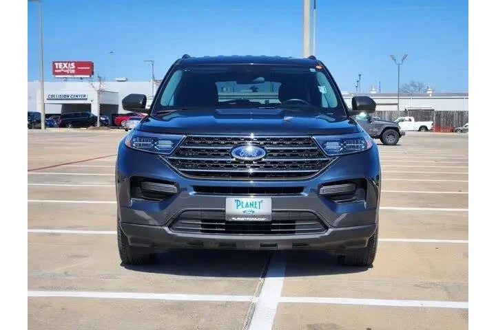 $29999 : Ford Explorer 2023 XLT 4dr S image 2
