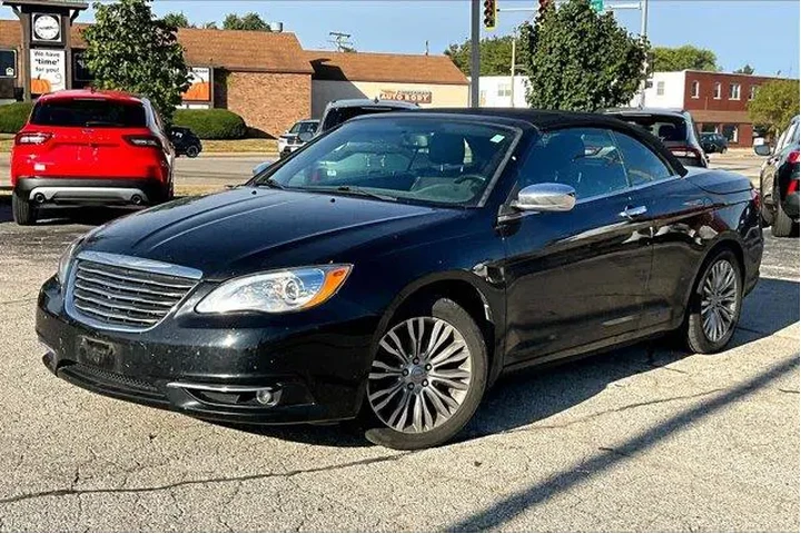 $8995 : Chrysler 200 2013 Limited 2d image 7