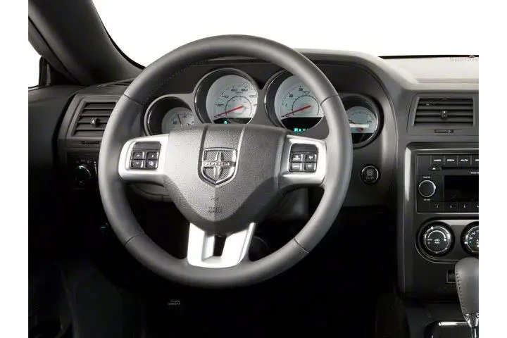 $18597 : Dodge Challenger 2012 R/T 2d image 6