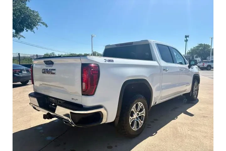 $39773 : GMC Sierra 1500 2023 4x4 SLT image 3