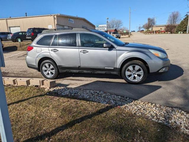 $5990 : 2010 Outback 2.5i Limited image 8