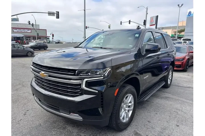 $39888 : Chevrolet Tahoe 2023 4x2 LT image 2