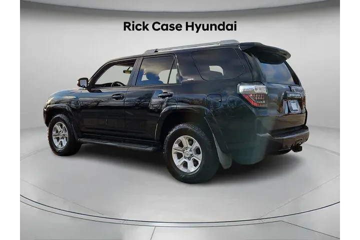 $25394 : Toyota 4Runner 2018 4x2 SR5 image 8