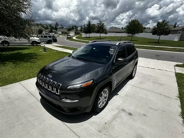 $5000 : 2015 Jeep Cherokee LATITUDE image 3