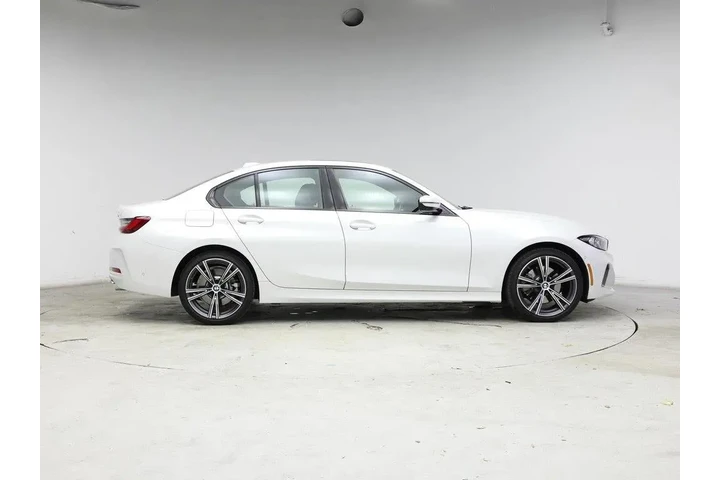 $31998 : BMW 3 Series 2023 AWD 330i x image 7