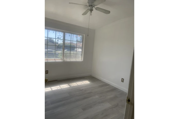 $900 : Room for Rent image 2