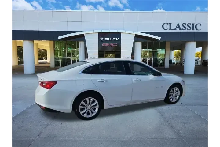 $17987 : Chevrolet Malibu 2023 LT 4dr image 8