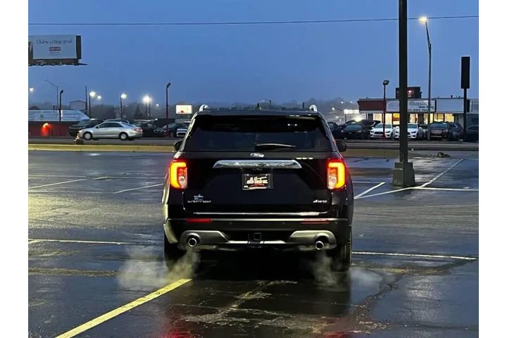 $25450 : 2021 Explorer Limited image 6