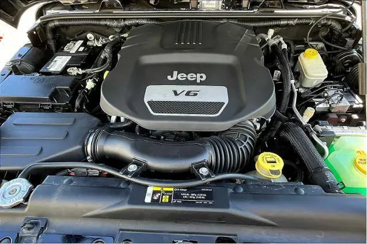 $27995 : Jeep Wrangler Unlimited 2017 image 9