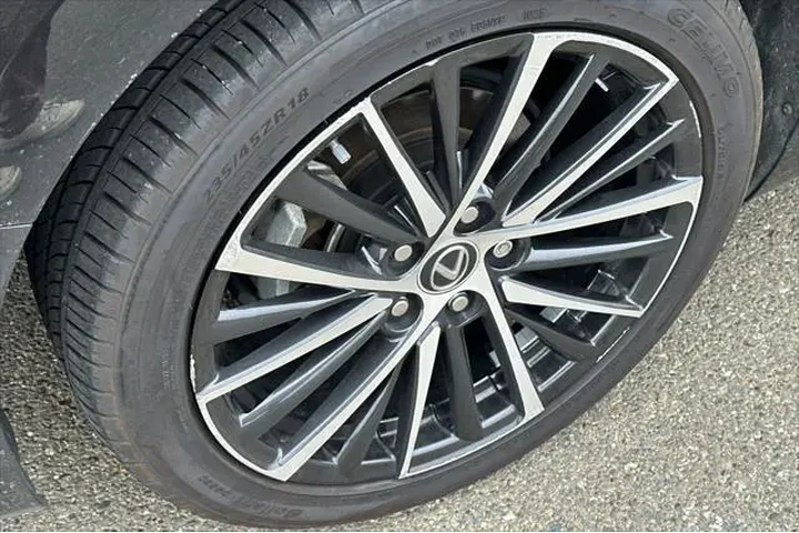 $38990 : Lexus ES 300h 2024 4dr Sedan image 4