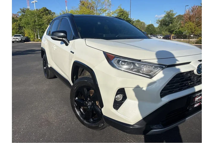 $23977 : 2020 RAV4 Hybrid XSE image 6