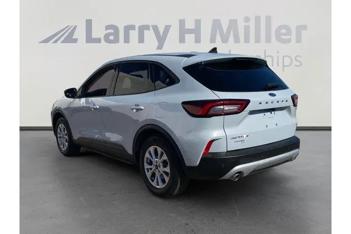 Ford Escape 2025 Active 4dr image 3