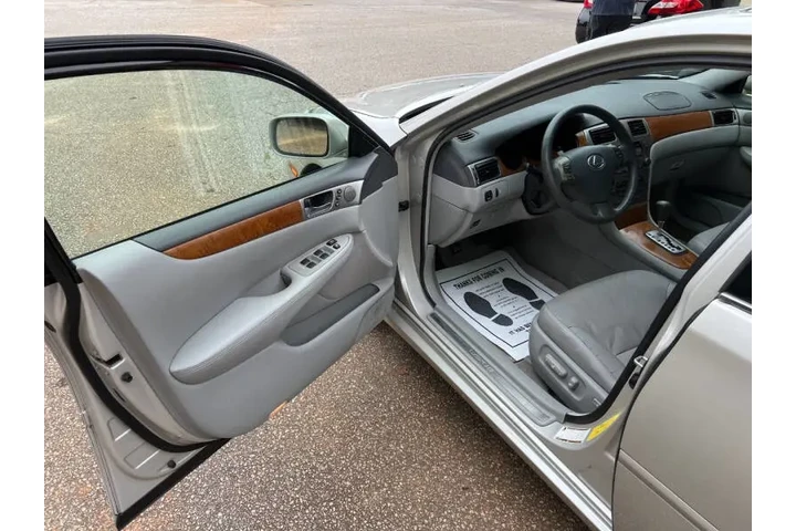 $8999 : 2006 ES 330 image 10