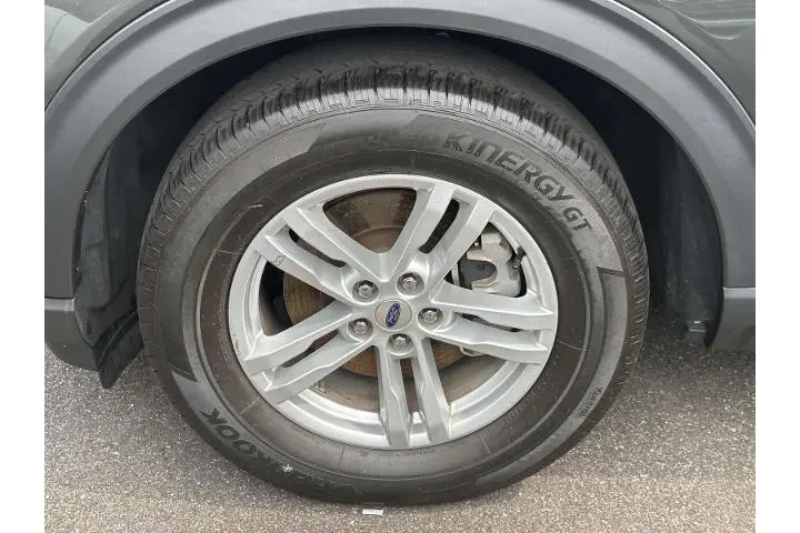 $32490 : Ford Explorer 2022 AWD XLT 4 image 6