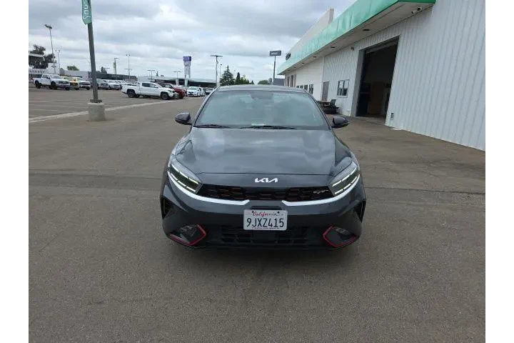 $22900 : Kia Forte 2024 GT 4dr Sedan image 2