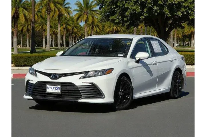 $23500 : Toyota Camry 2024 LE 4dr Sed image 2