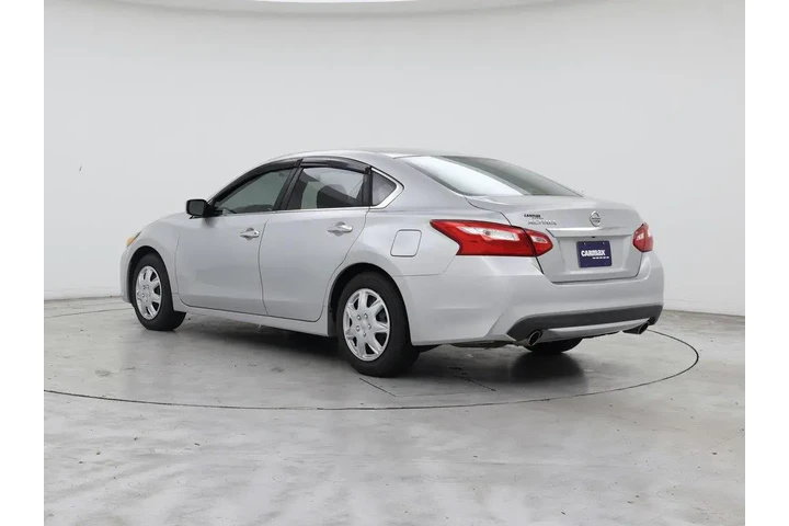$11998 : Nissan Altima 2016 2.5 4dr S image 2