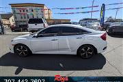 $23995 : 2017 Civic Touring Sedan thumbnail