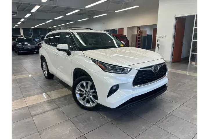$32000 : Toyota Highlander 2021 AWD L image 1