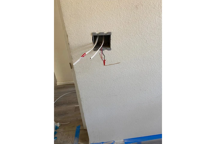Electrician image 9