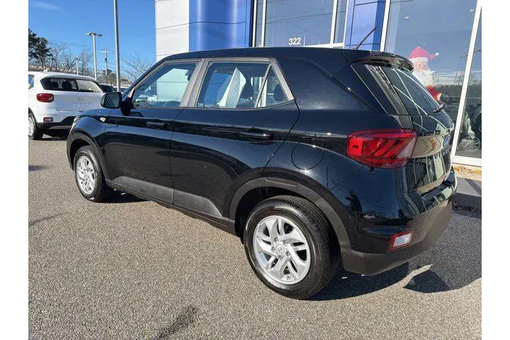 $19977 : Hyundai VENUE 2025 SE 4dr Cr image 8