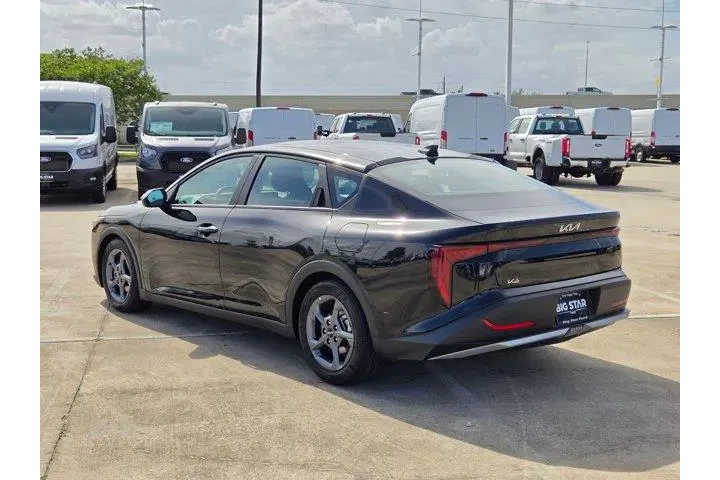 $20247 : Kia K4 2025 LXS 4dr Sedan image 5