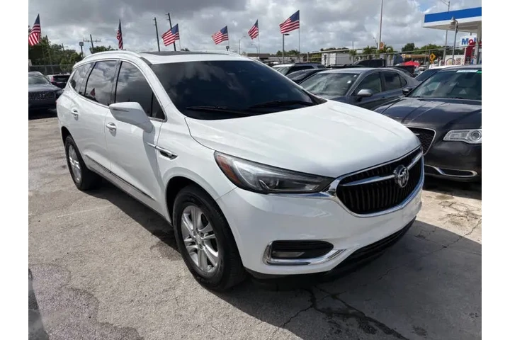 $12400 : 2018 Enclave Essence image 3
