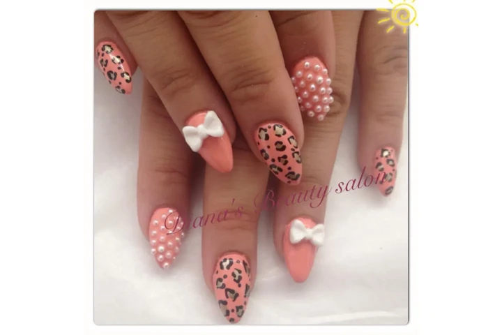 Uñas acrílicas image 7