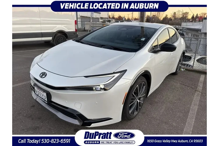 $30000 : Toyota Prius 2024 XLE 4dr Ha image 1