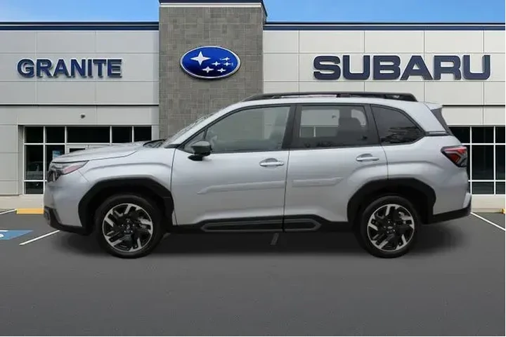 $34390 : Subaru Forester 2025 AWD Lim image 7