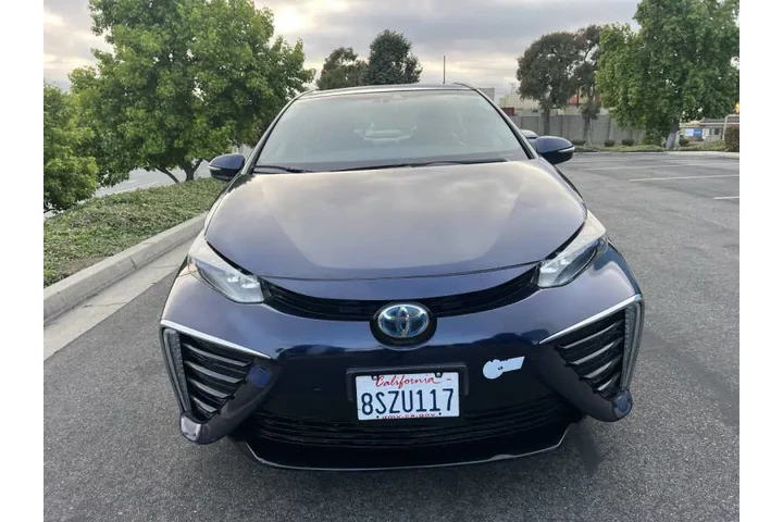 $10400 : 2017 Mirai image 9