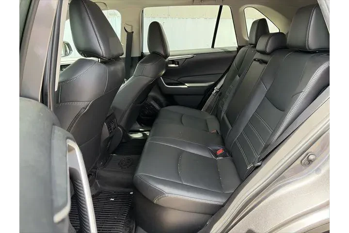 $35500 : Toyota RAV4 Hybrid 2022 AWD image 9