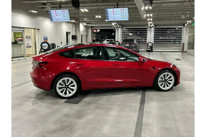 $21120 : Tesla Model 3 2023 4dr Sedan image 9