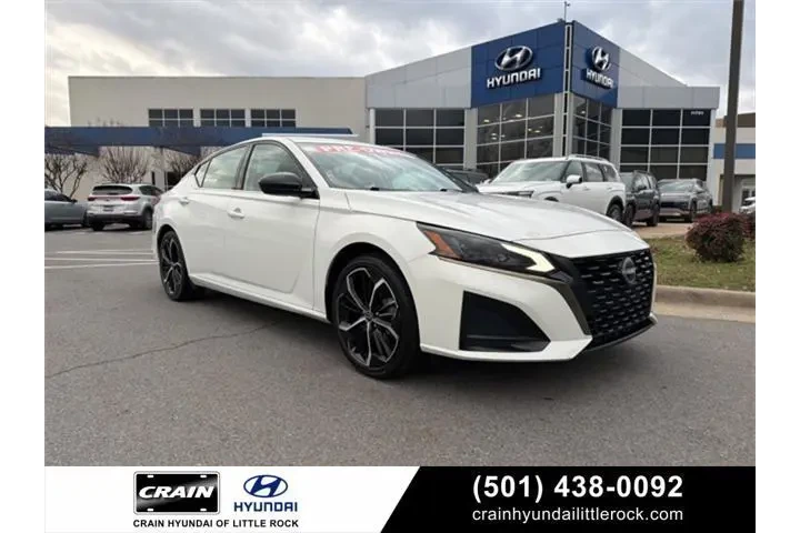 $23101 : Nissan Altima 2024 2.5 SR 4d image 1