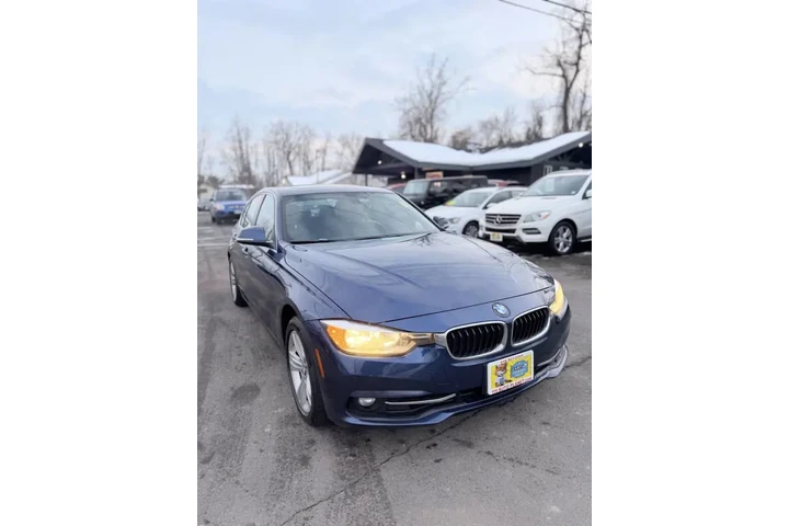 $13995 : 2017 BMW 3 Series 330i xDrive image 6
