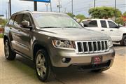 $18900 : 2013 Grand Cherokee Overland thumbnail