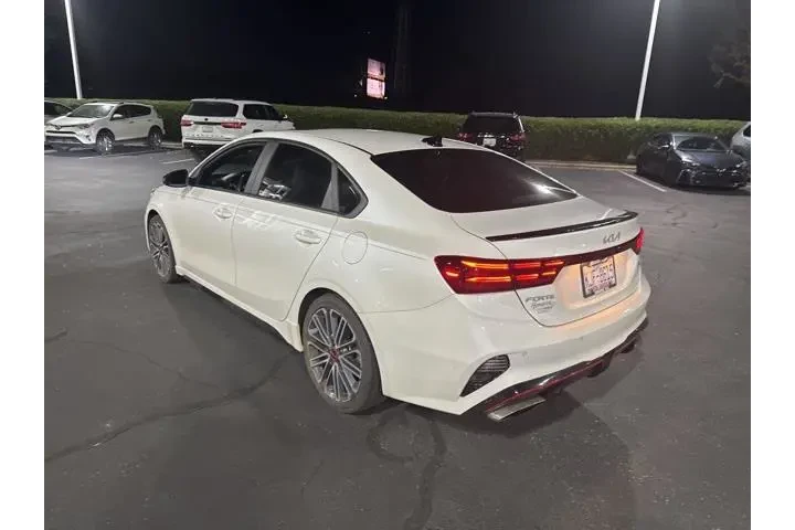 $22695 : Kia Forte 2023 GT 4dr Sedan image 5