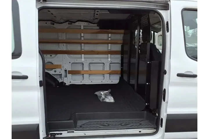 $33897 : Ford Transit 2024 250 3dr LW image 7