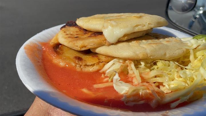 PUPUSAS ILIMITADAS MAIZ ARROZ image 2