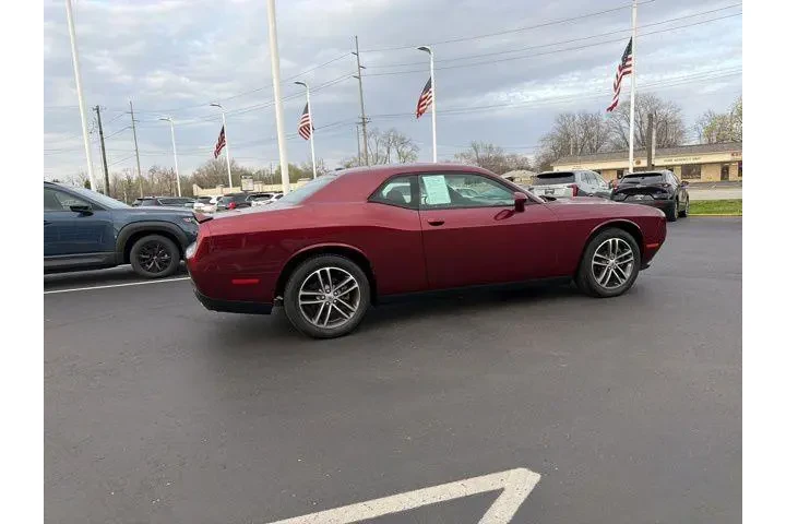 $23980 : Dodge Challenger 2019 AWD SX image 6